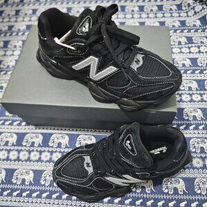 New Balance Unisex Sneakers